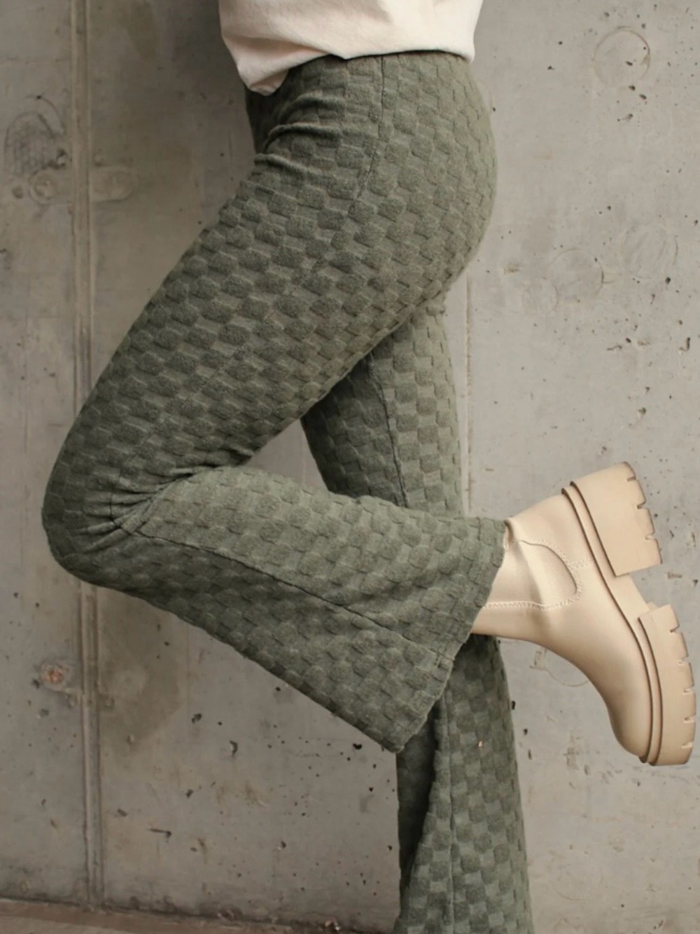Women's Olive Textured Flare Pants - Picture 3 of 4